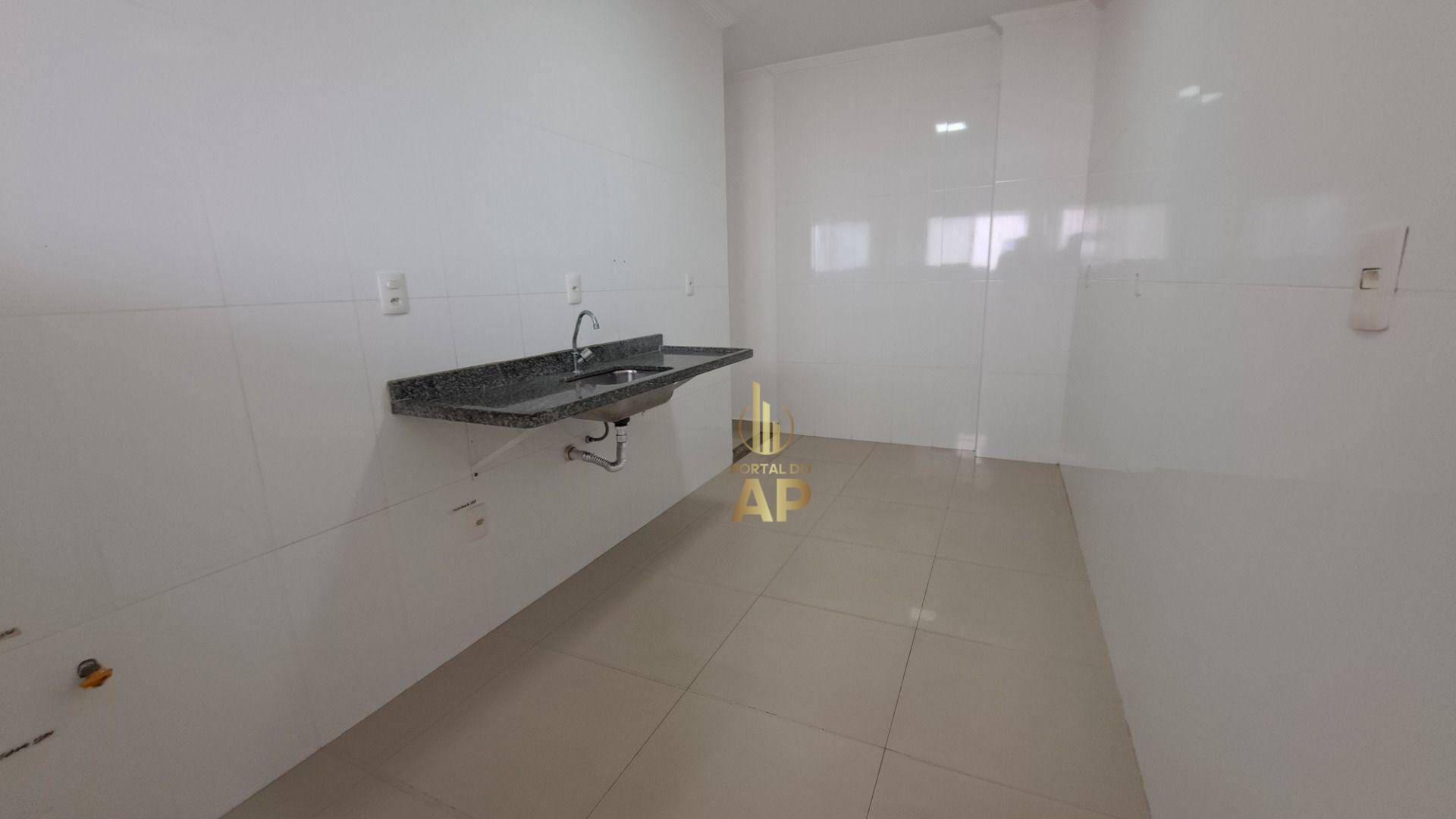 Apartamento para alugar com 2 quartos, 95m² - Foto 8