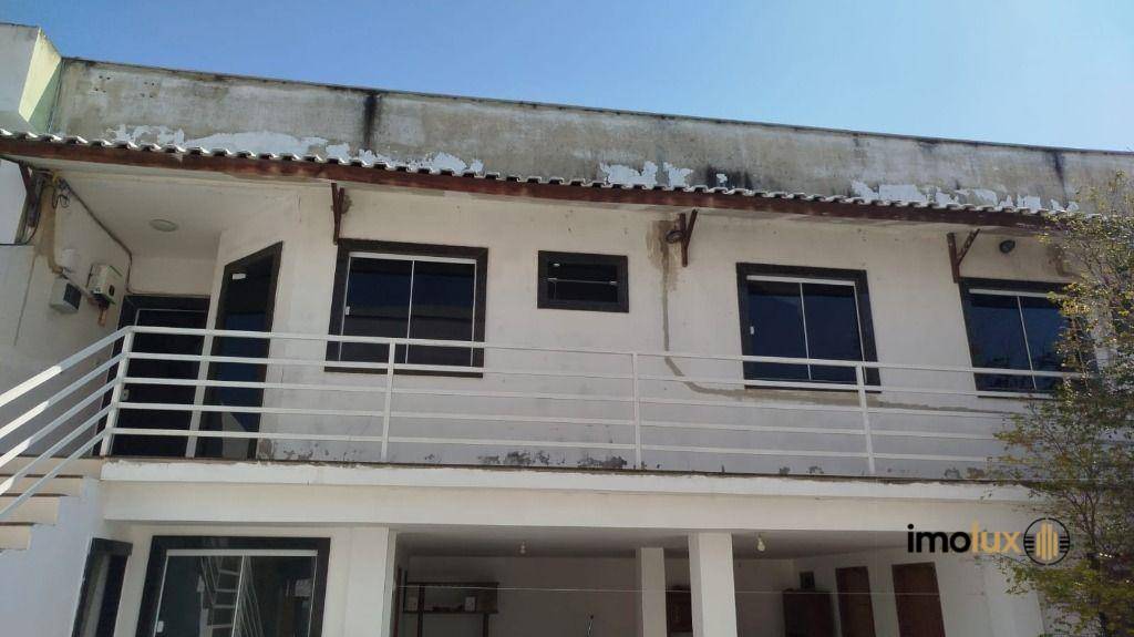 Casa para alugar com 2 quartos, 85m² - Foto 5