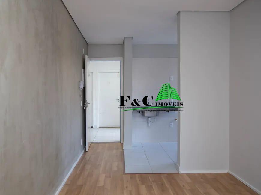 Apartamento à venda com 2 quartos, 51m² - Foto 2