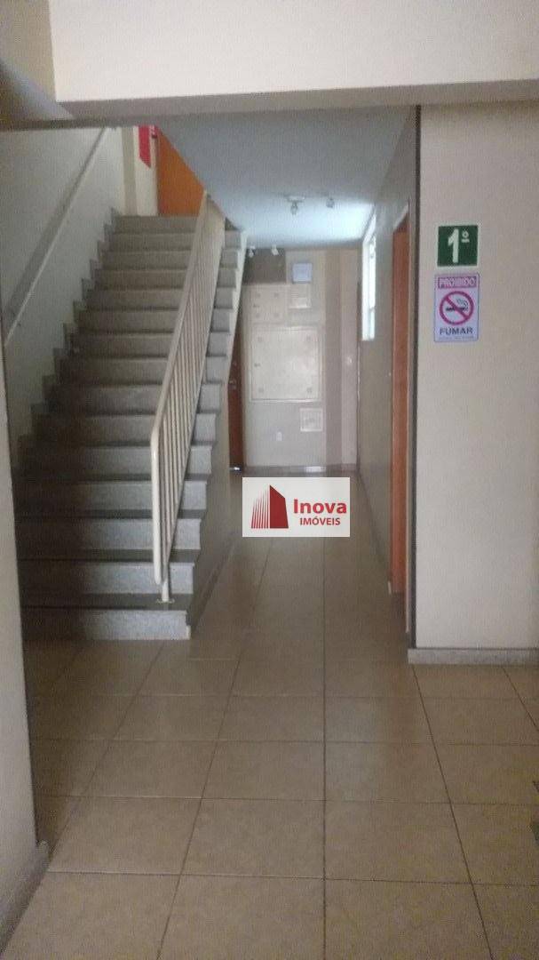 Apartamento à venda com 2 quartos, 70m² - Foto 4