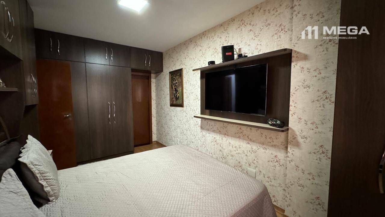 Apartamento à venda com 3 quartos, 130m² - Foto 7