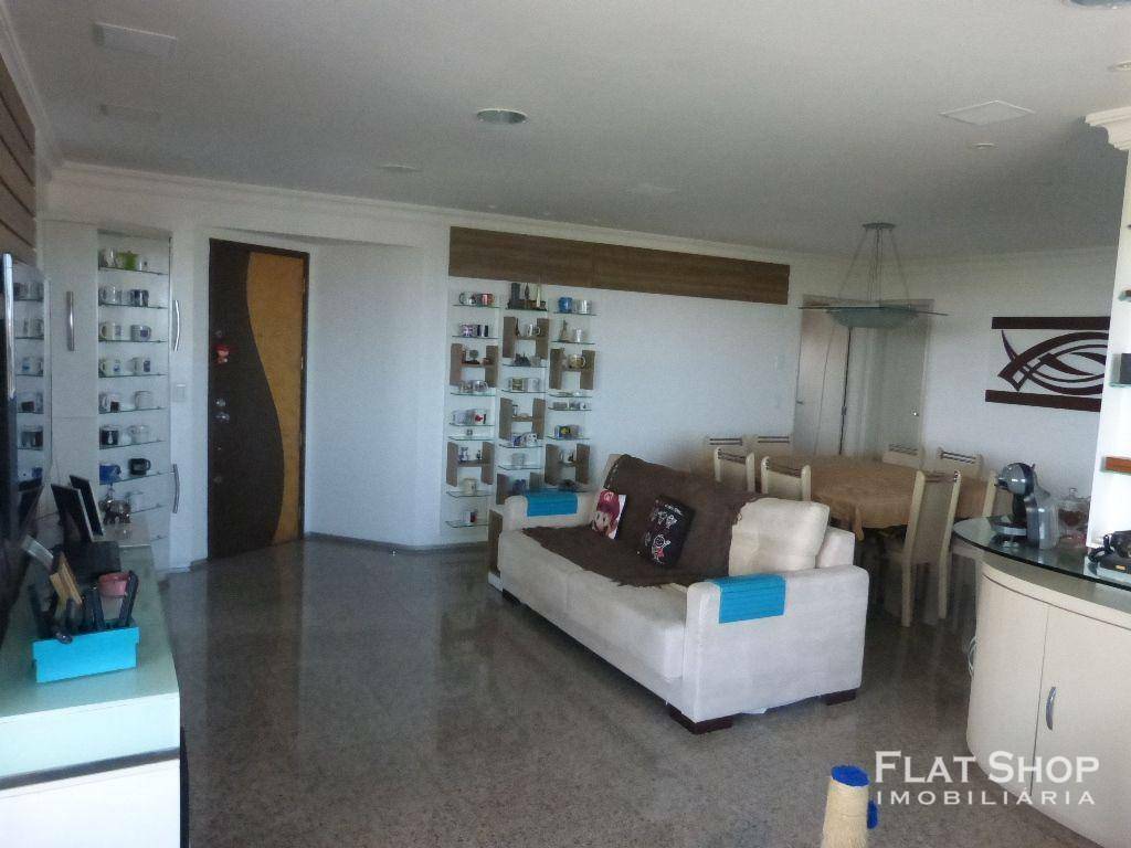 Apartamento à venda com 4 quartos, 210m² - Foto 3