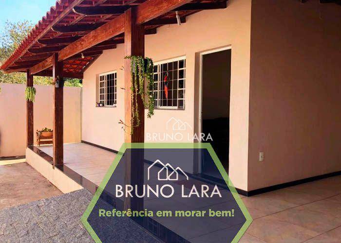 Casa à venda com 3 quartos, 150m² - Foto 1