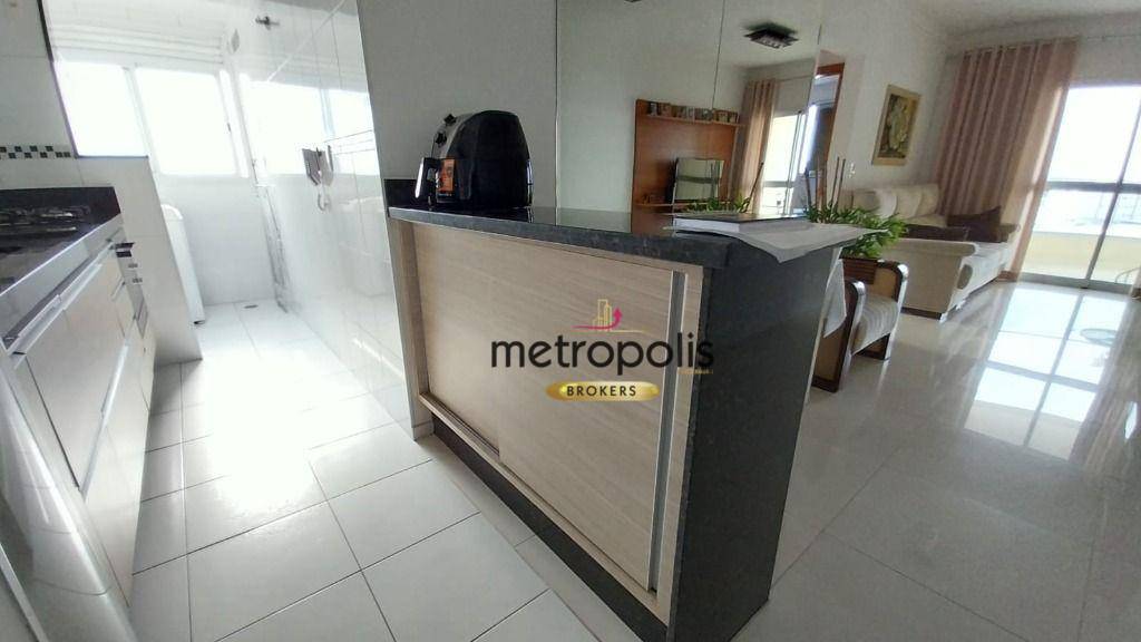 Apartamento à venda com 2 quartos, 70m² - Foto 2