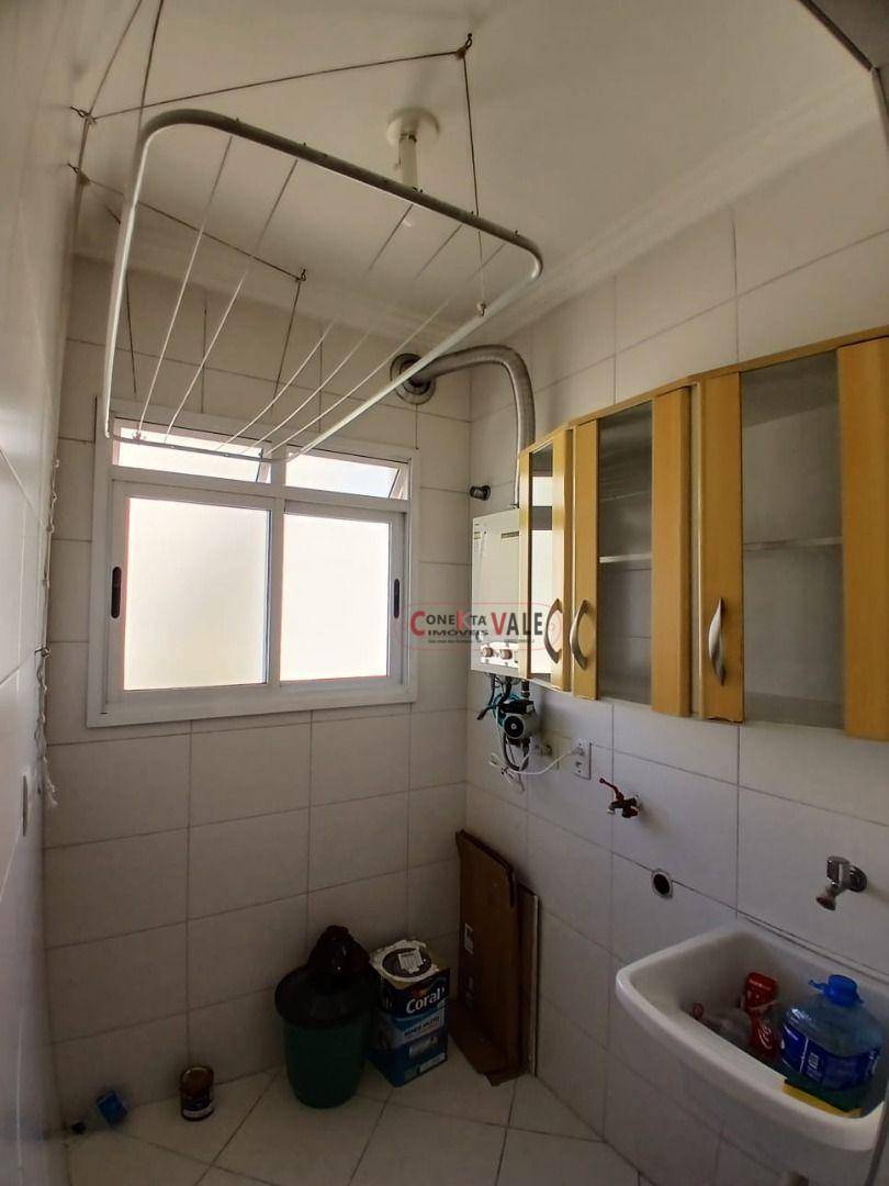 Apartamento para alugar com 2 quartos, 65m² - Foto 8