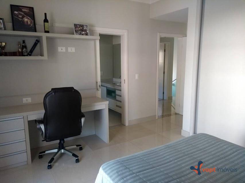 Sobrado à venda com 4 quartos, 338m² - Foto 17