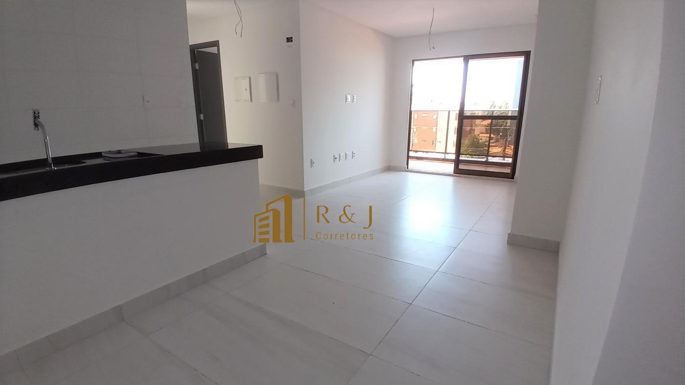 Apartamento à venda com 2 quartos, 62m² - Foto 2