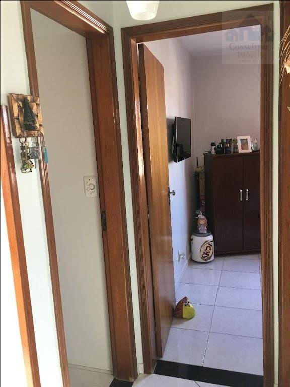 Apartamento à venda com 2 quartos, 70m² - Foto 27