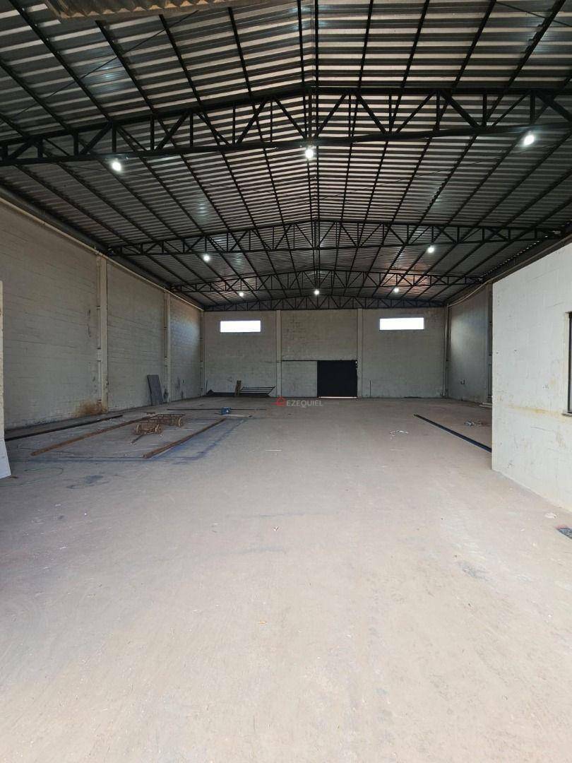 Depósito-Galpão-Armazém para alugar, 365m² - Foto 5