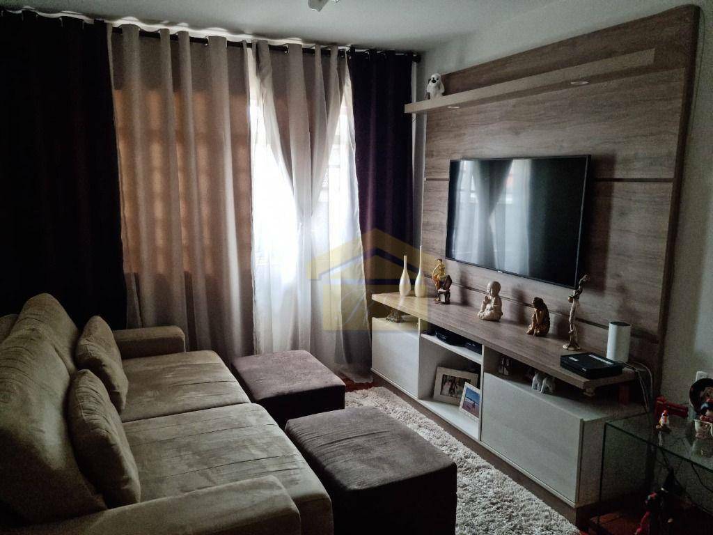 Sobrado à venda com 3 quartos, 100m² - Foto 1