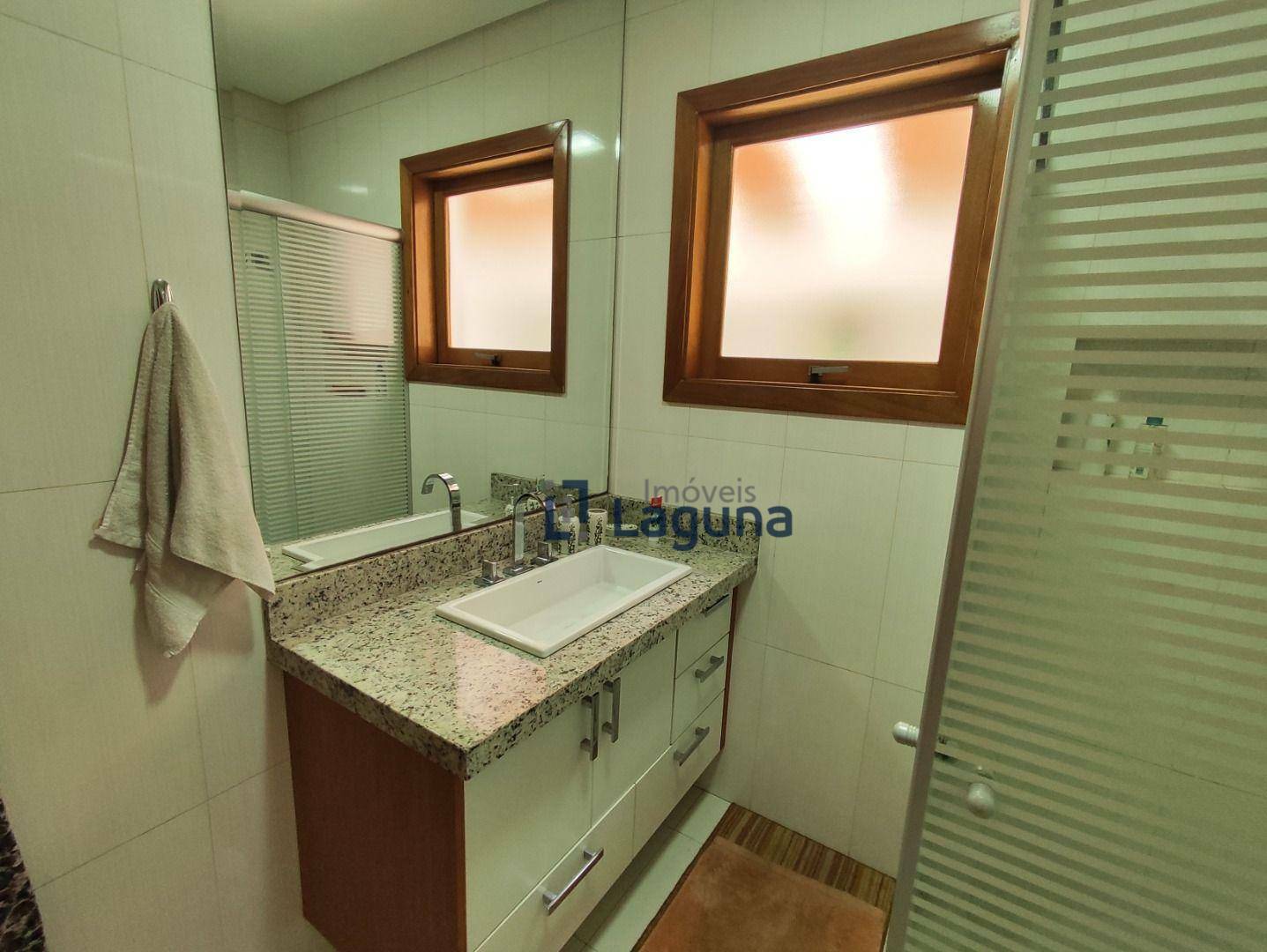 Casa à venda com 3 quartos, 230m² - Foto 61