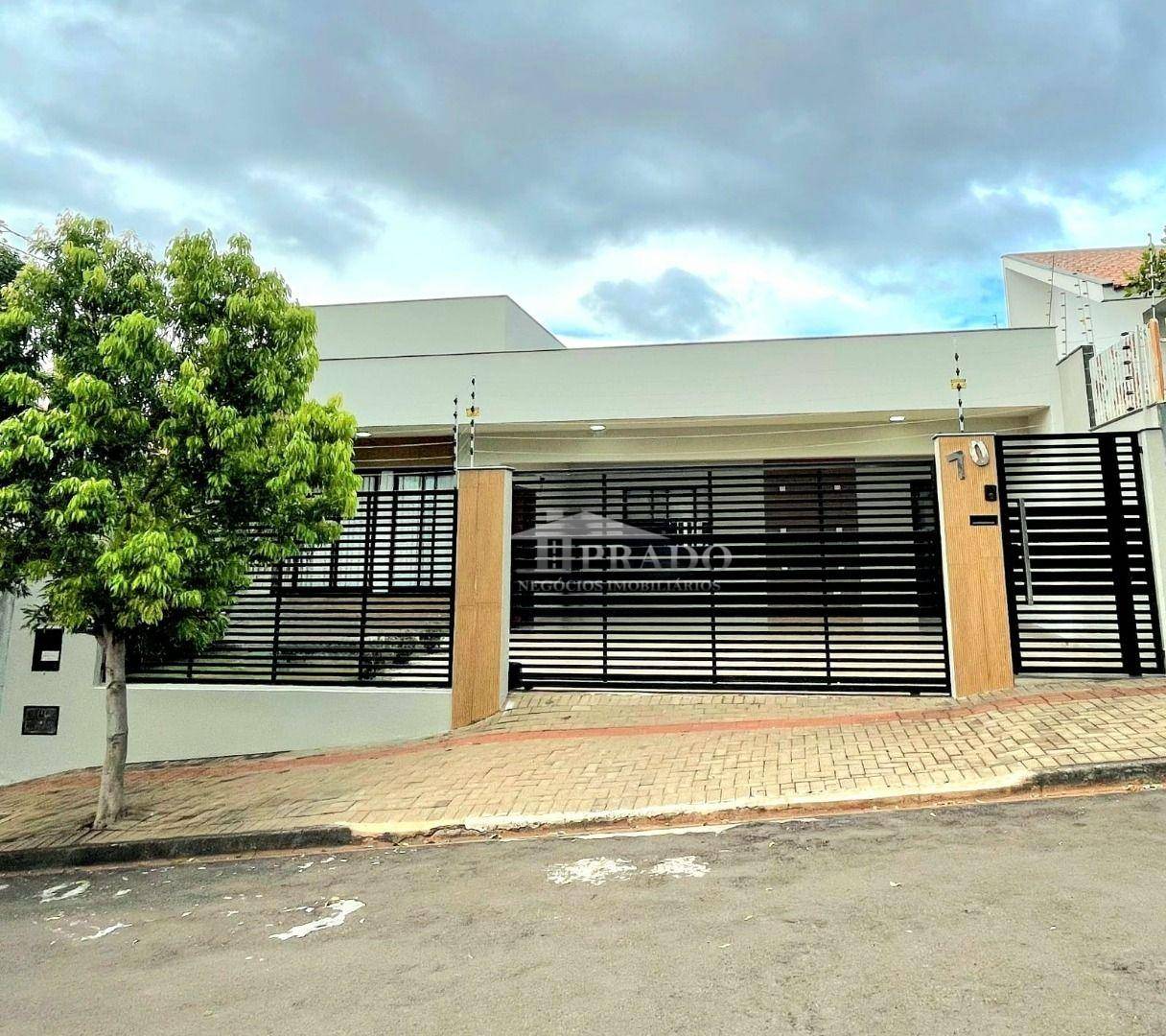 Casa, 3 quartos, 195 m² - Foto 1