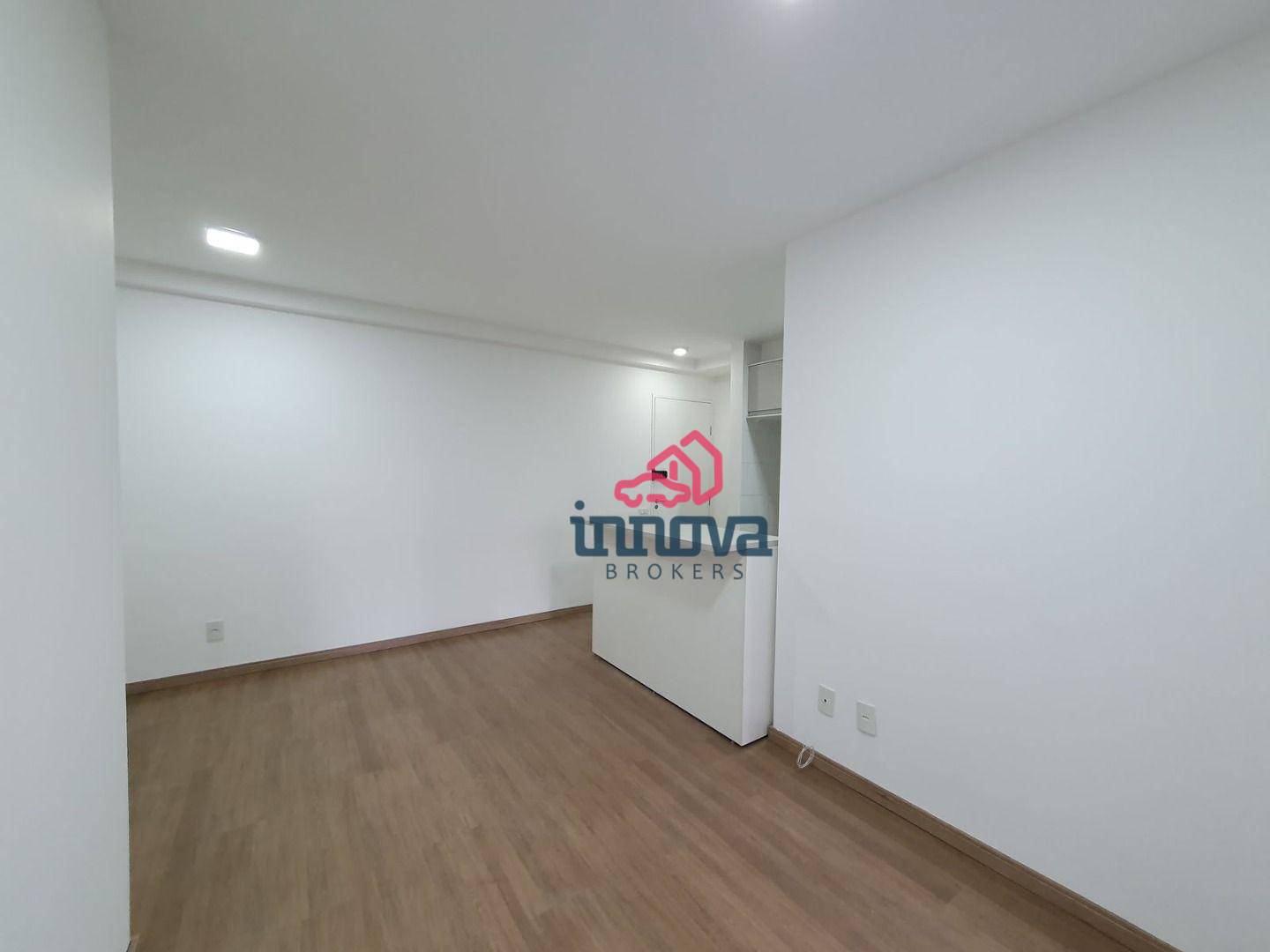 Apartamento à venda com 2 quartos, 60m² - Foto 3