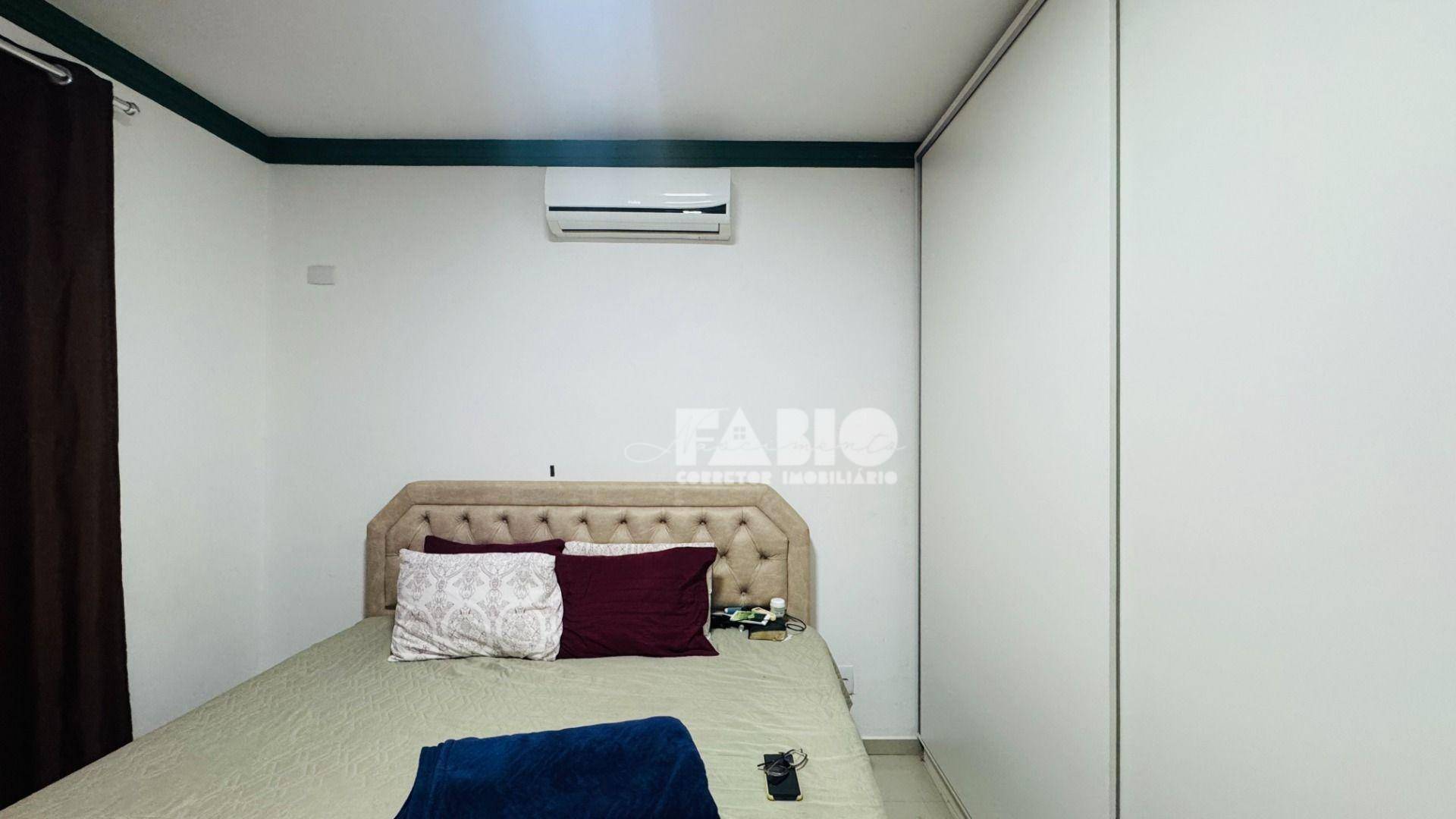 Casa à venda com 3 quartos, 250m² - Foto 14