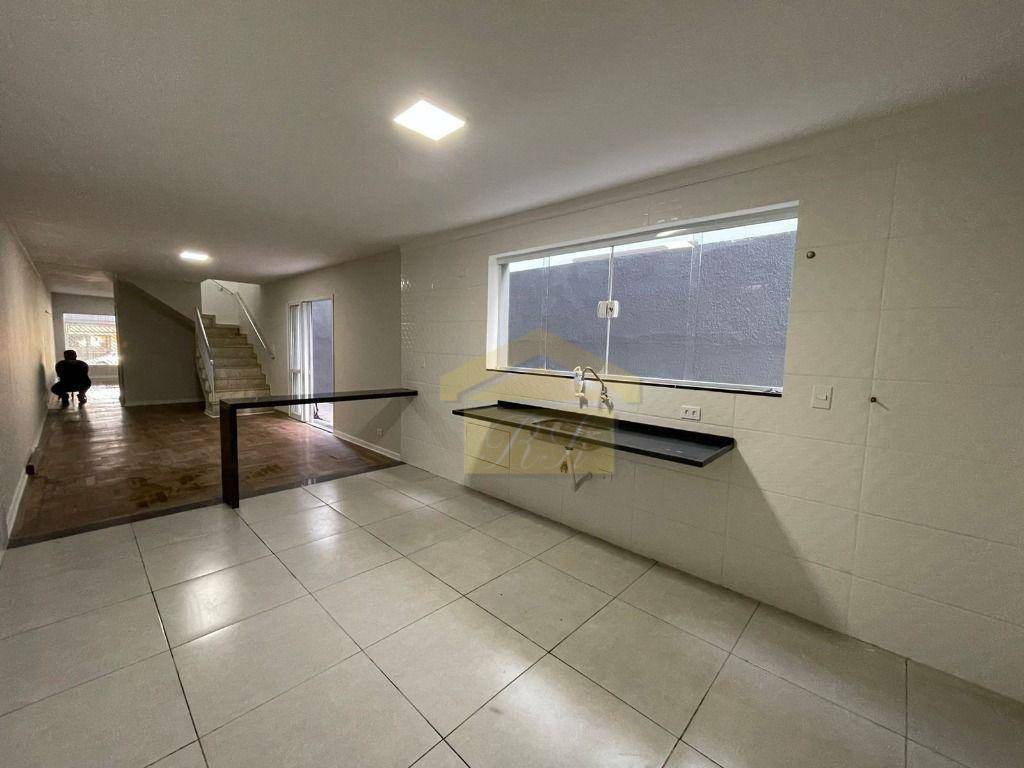 Sobrado à venda com 4 quartos, 240m² - Foto 6