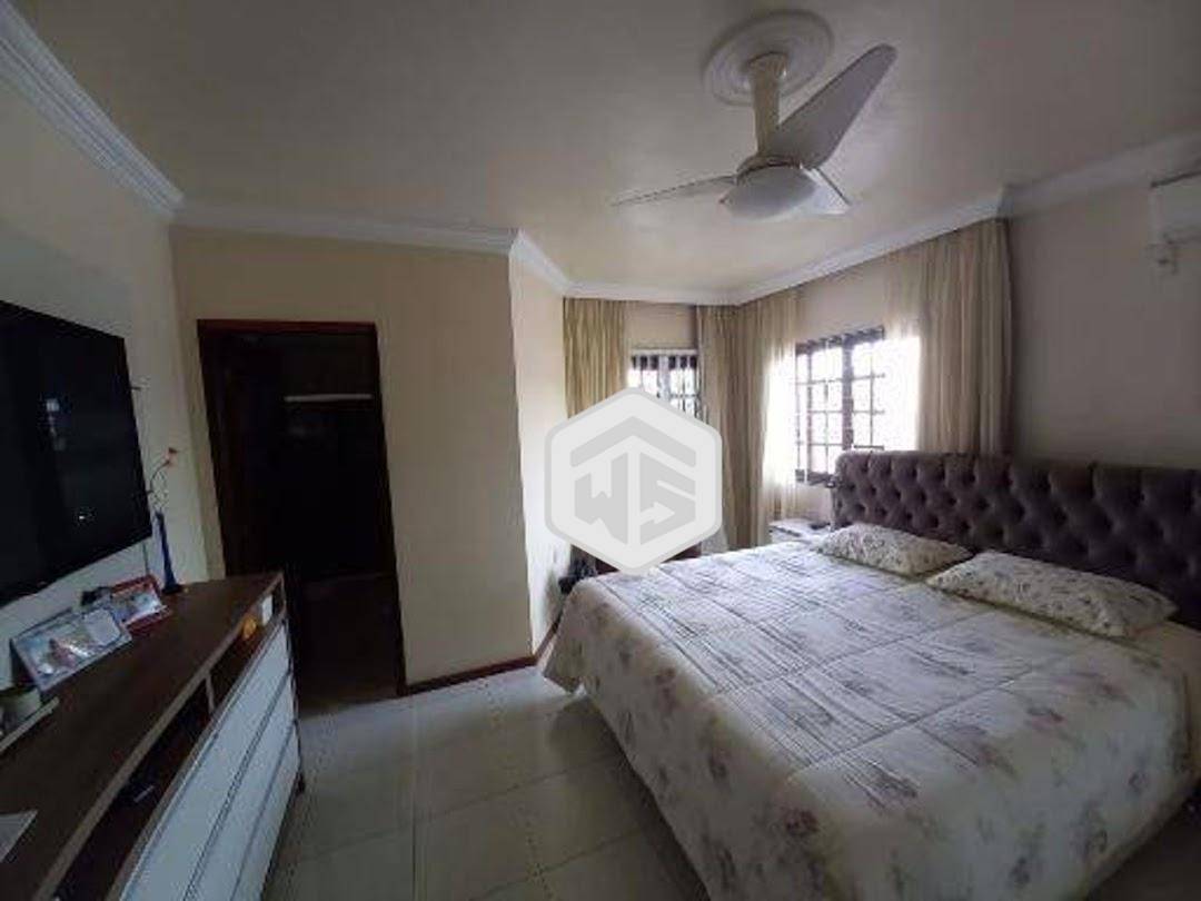 Casa, 5 quartos, 318 m² - Foto 4