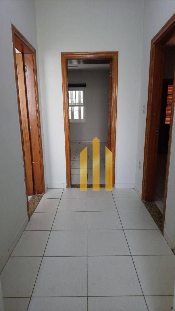 Sobrado para alugar com 2 quartos, 180m² - Foto 14