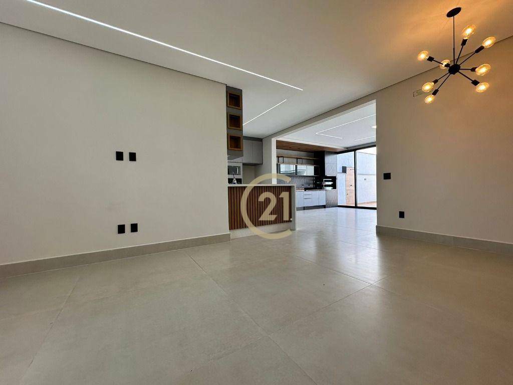 Casa de Condomínio à venda com 3 quartos, 201m² - Foto 6