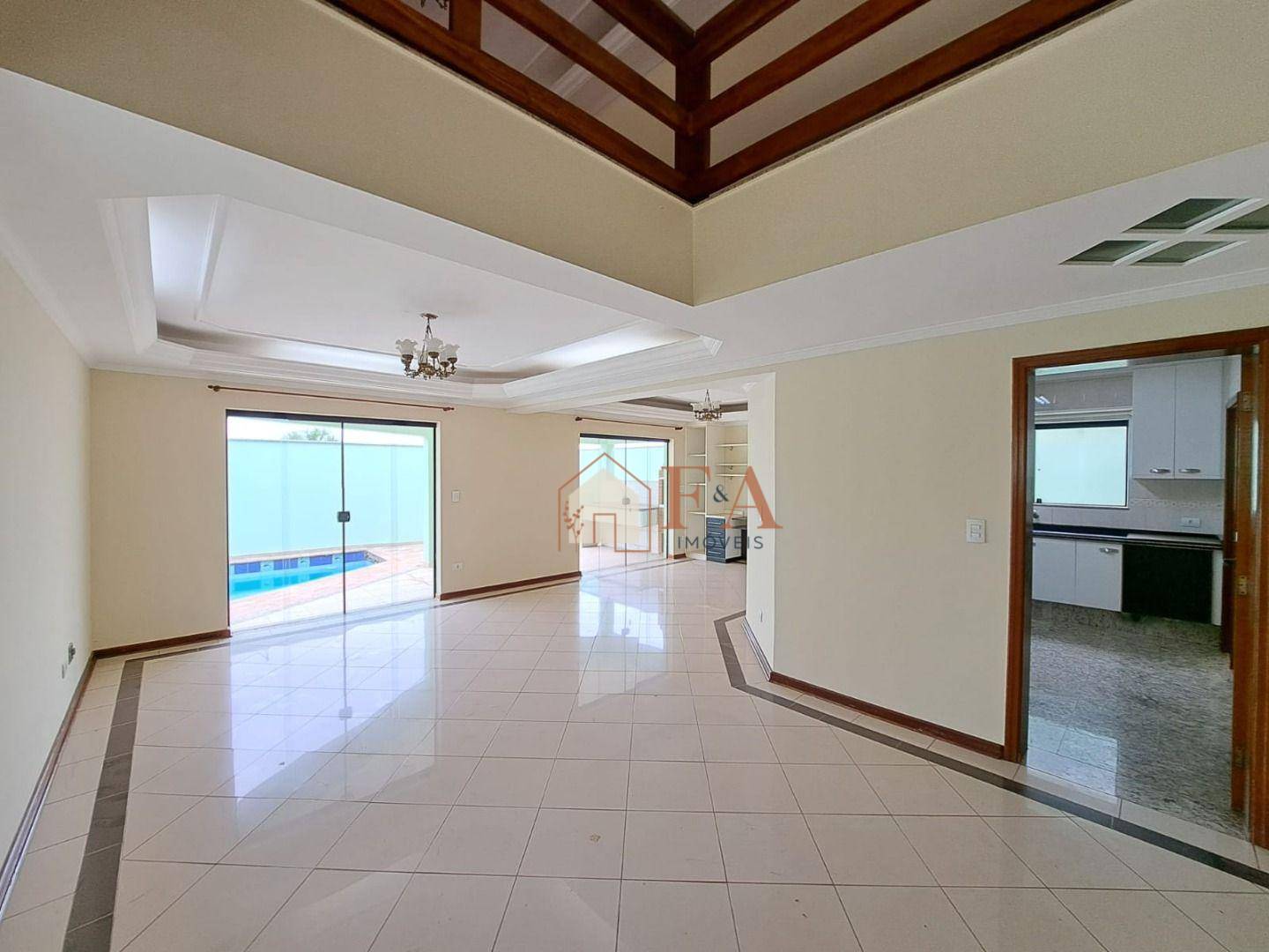 Casa de Condomínio à venda com 3 quartos, 241m² - Foto 4