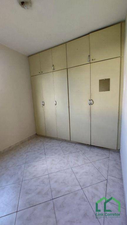 Apartamento à venda com 3 quartos, 76m² - Foto 8