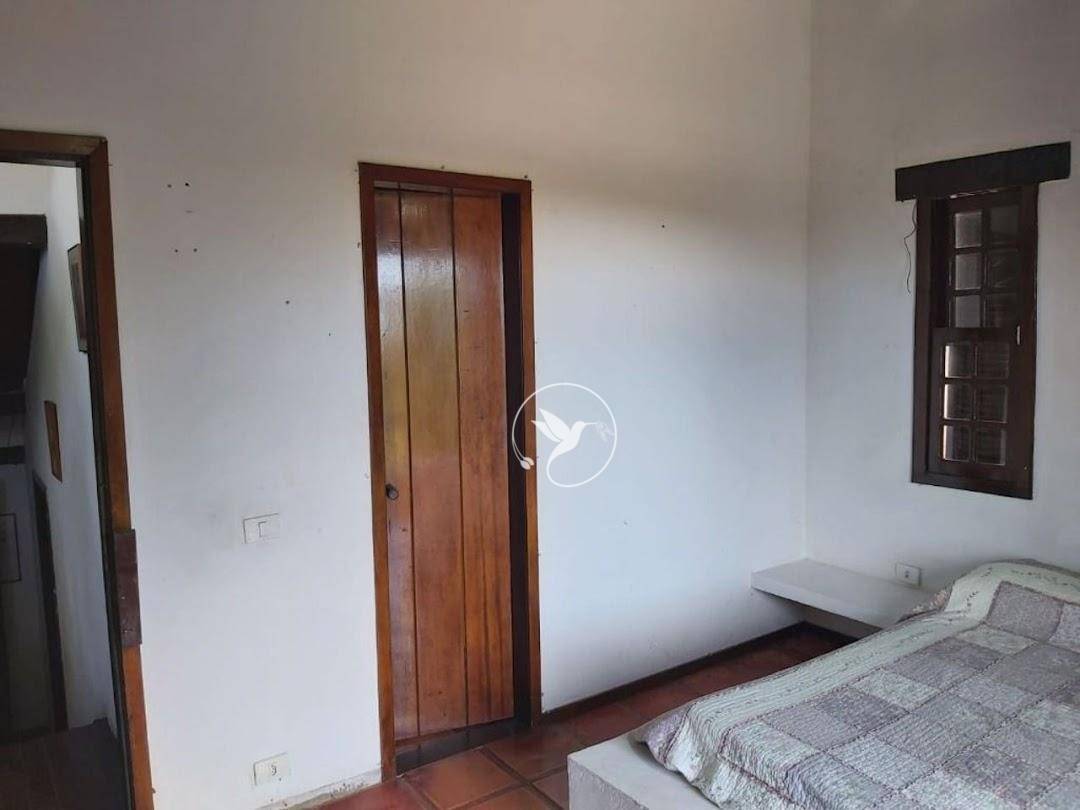 Casa à venda com 4 quartos, 300m² - Foto 21