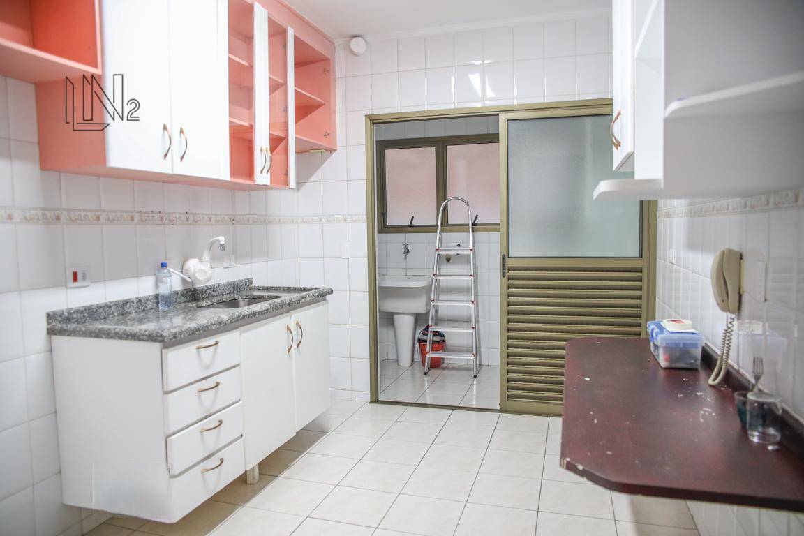 Apartamento para alugar com 3 quartos, 105m² - Foto 26