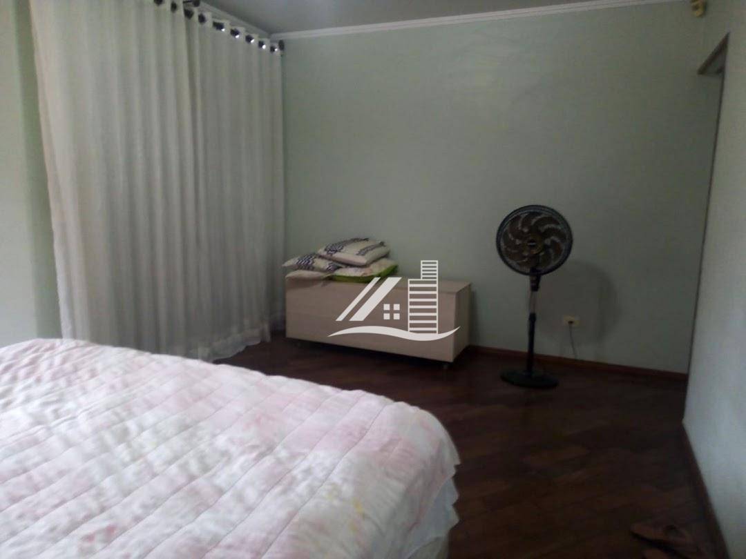 Sobrado à venda com 3 quartos, 190m² - Foto 32