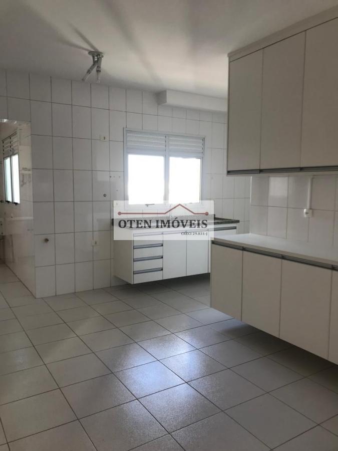 Apartamento para alugar com 4 quartos, 129m² - Foto 8