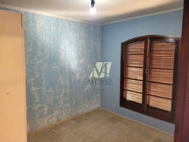 Casa à venda com 4 quartos, 297m² - Foto 12