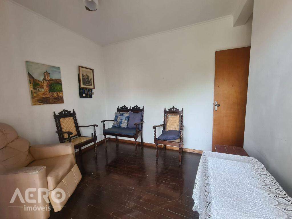 Apartamento à venda com 3 quartos, 107m² - Foto 19