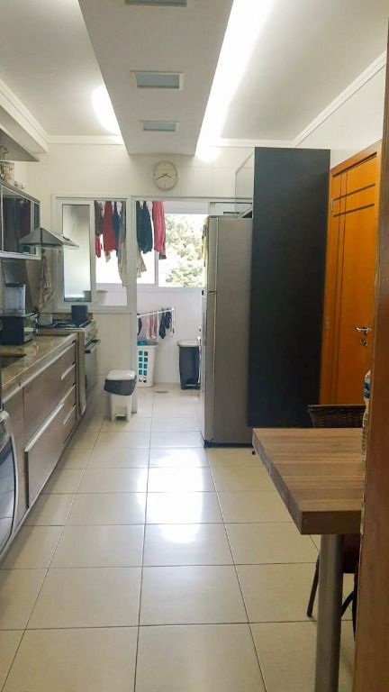 Apartamento à venda com 3 quartos, 148m² - Foto 15