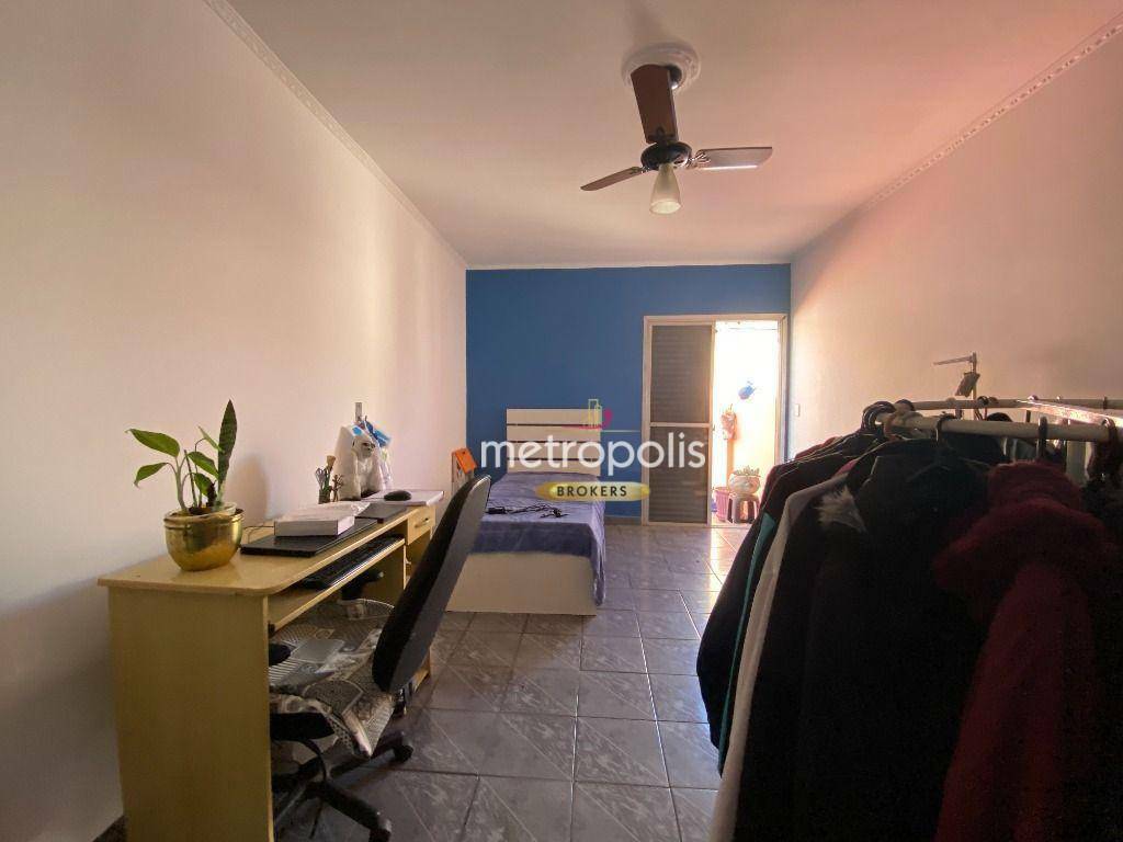 Sobrado à venda com 6 quartos, 270m² - Foto 25