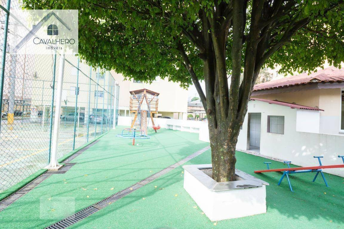 Apartamento à venda com 2 quartos, 69m² - Foto 32