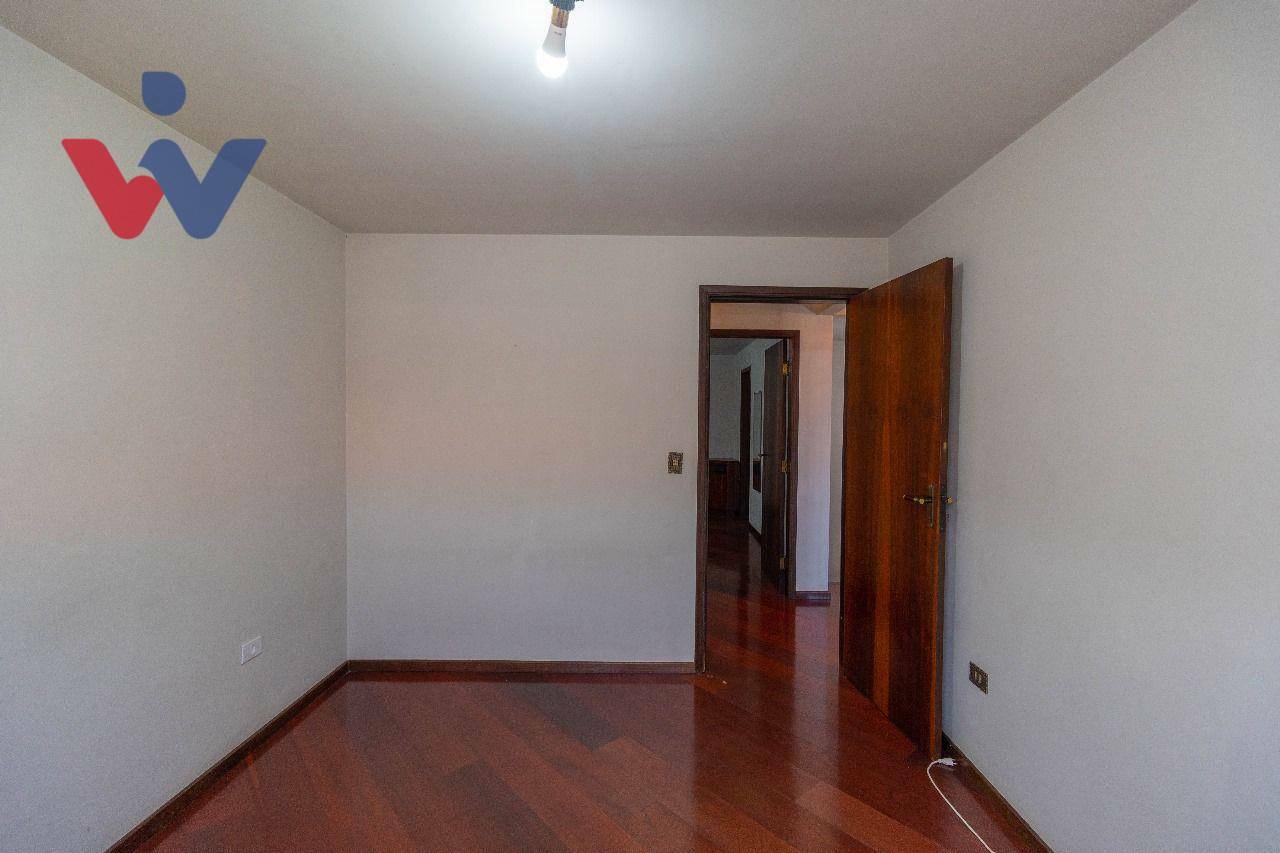 Casa para alugar com 4 quartos, 329m² - Foto 37