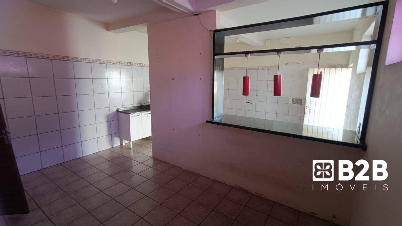 Casa, 3 quartos, 228 m² - Foto 1