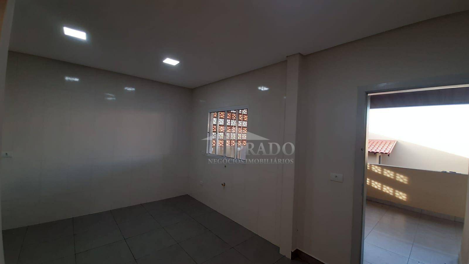 Casa à venda com 3 quartos, 200m² - Foto 11