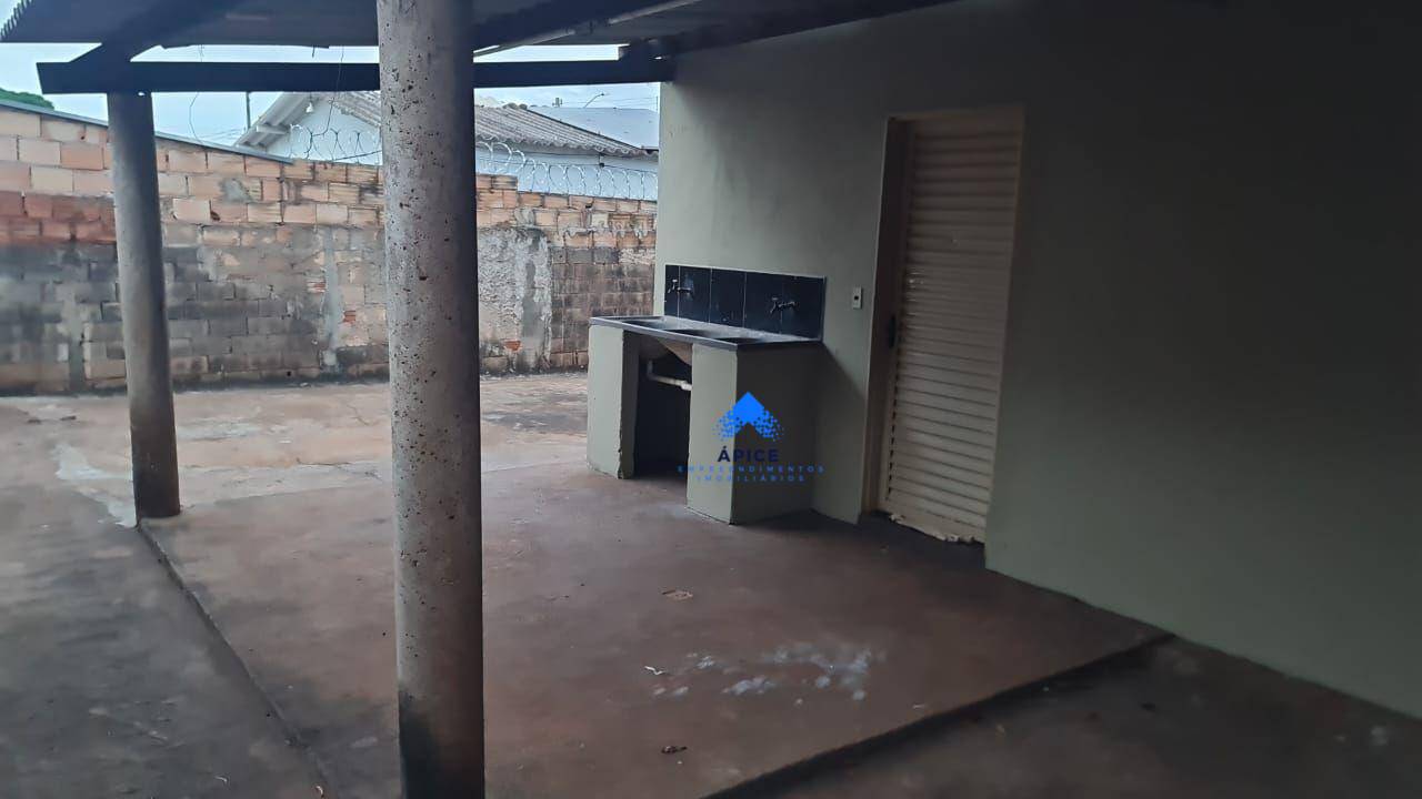 Casa para alugar com 3 quartos, 200M2 - Foto 6