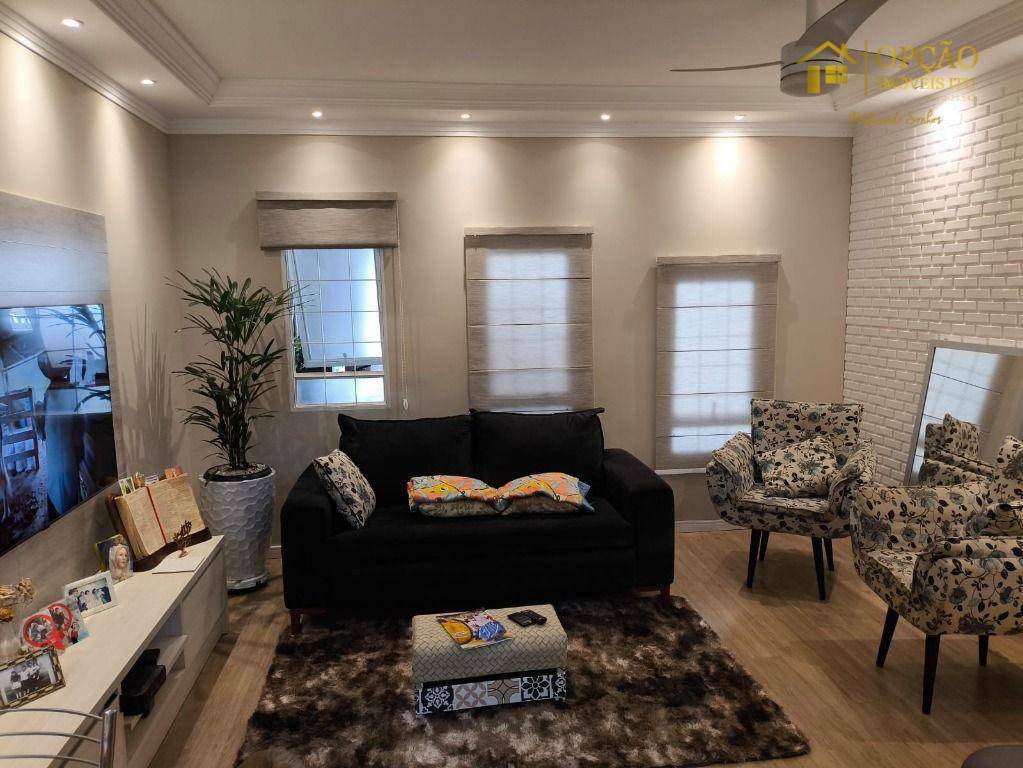 Casa à venda com 2 quartos, 75m² - Foto 2