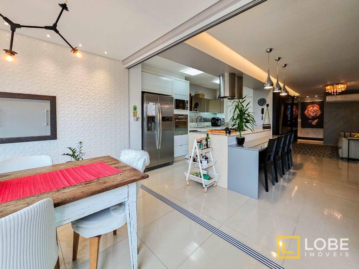 Apartamento, 3 quartos, 150 m² - Foto 1