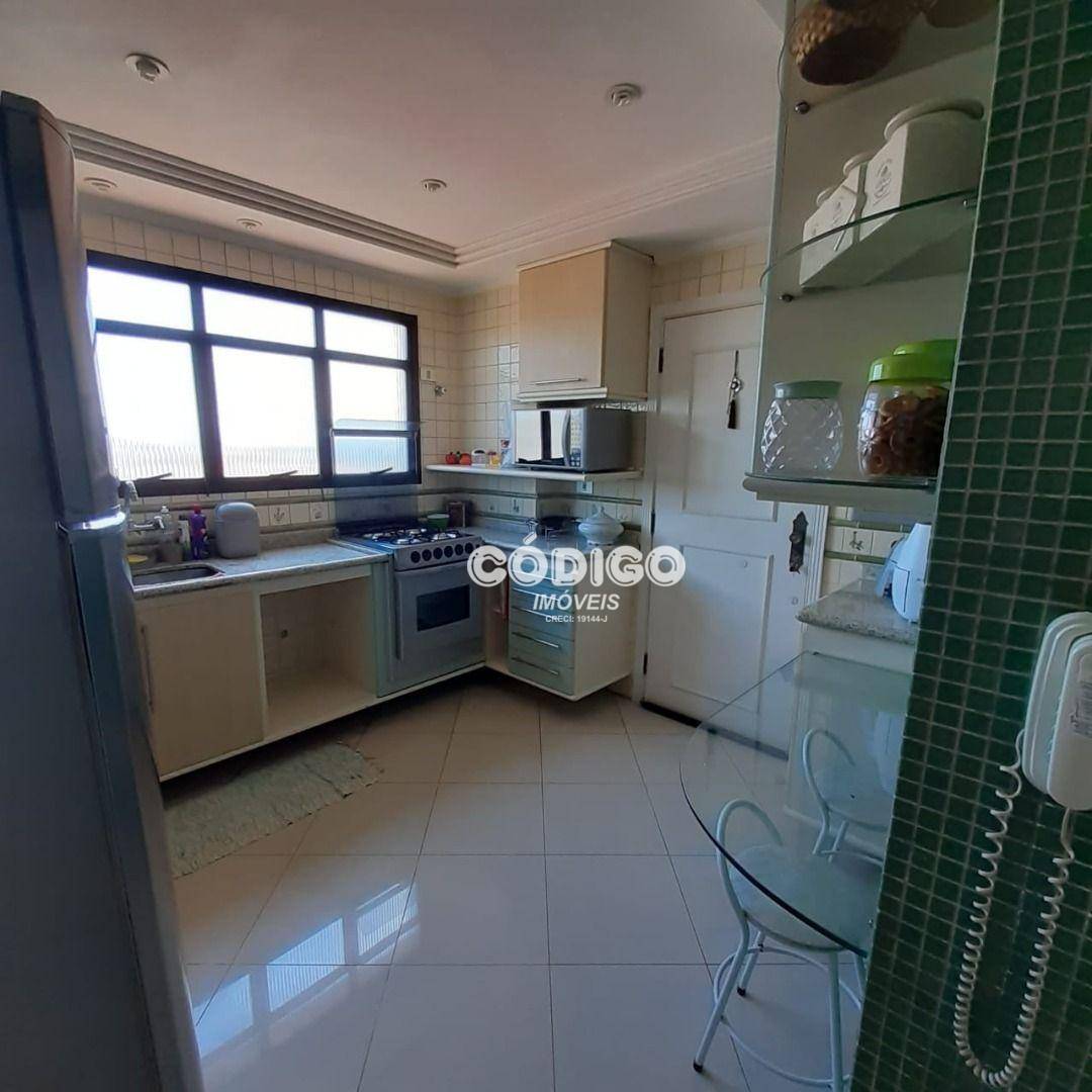 Apartamento à venda com 3 quartos, 115m² - Foto 8