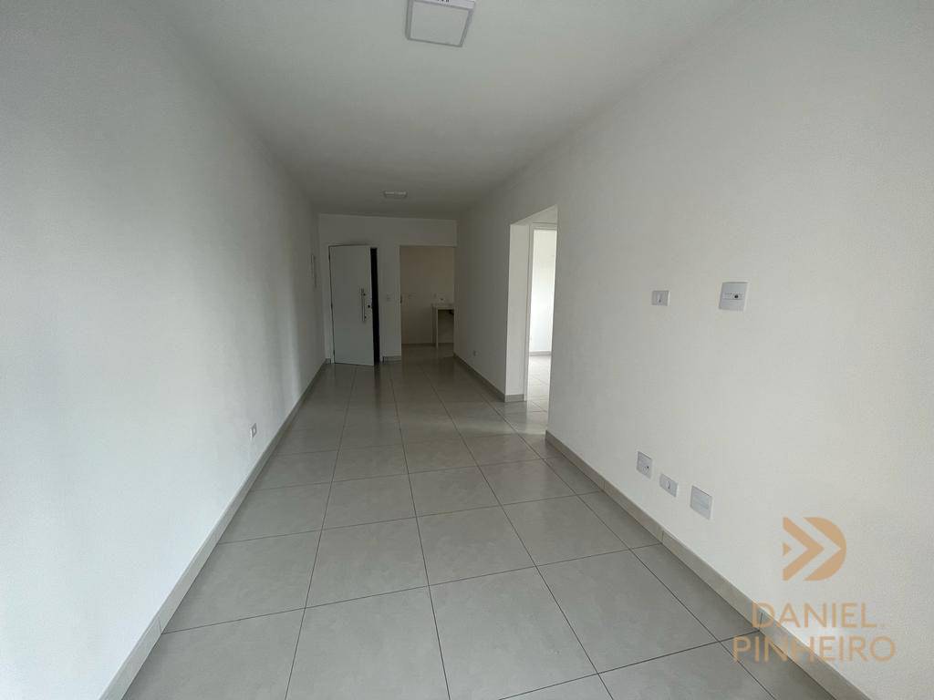 Apartamento à venda com 2 quartos, 71m² - Foto 4