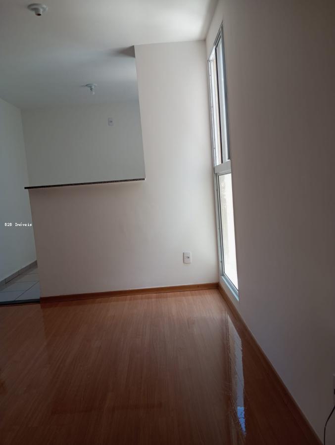 Apartamento à venda com 2 quartos, 42m² - Foto 1