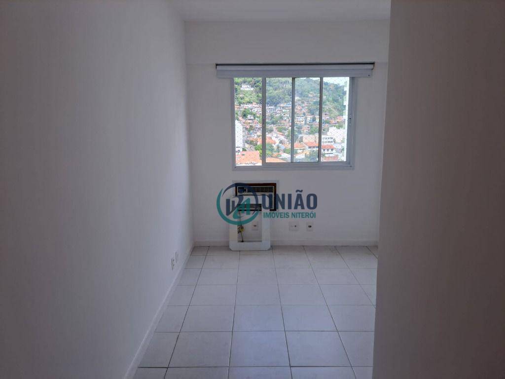 Apartamento à venda com 3 quartos, 83m² - Foto 7