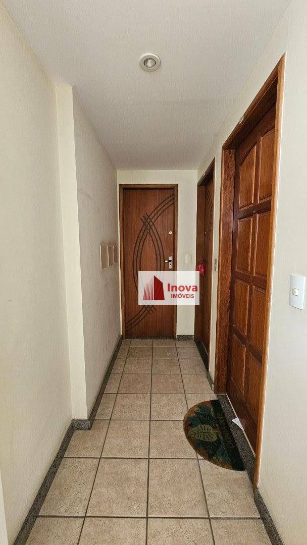 Apartamento à venda com 2 quartos, 85m² - Foto 4