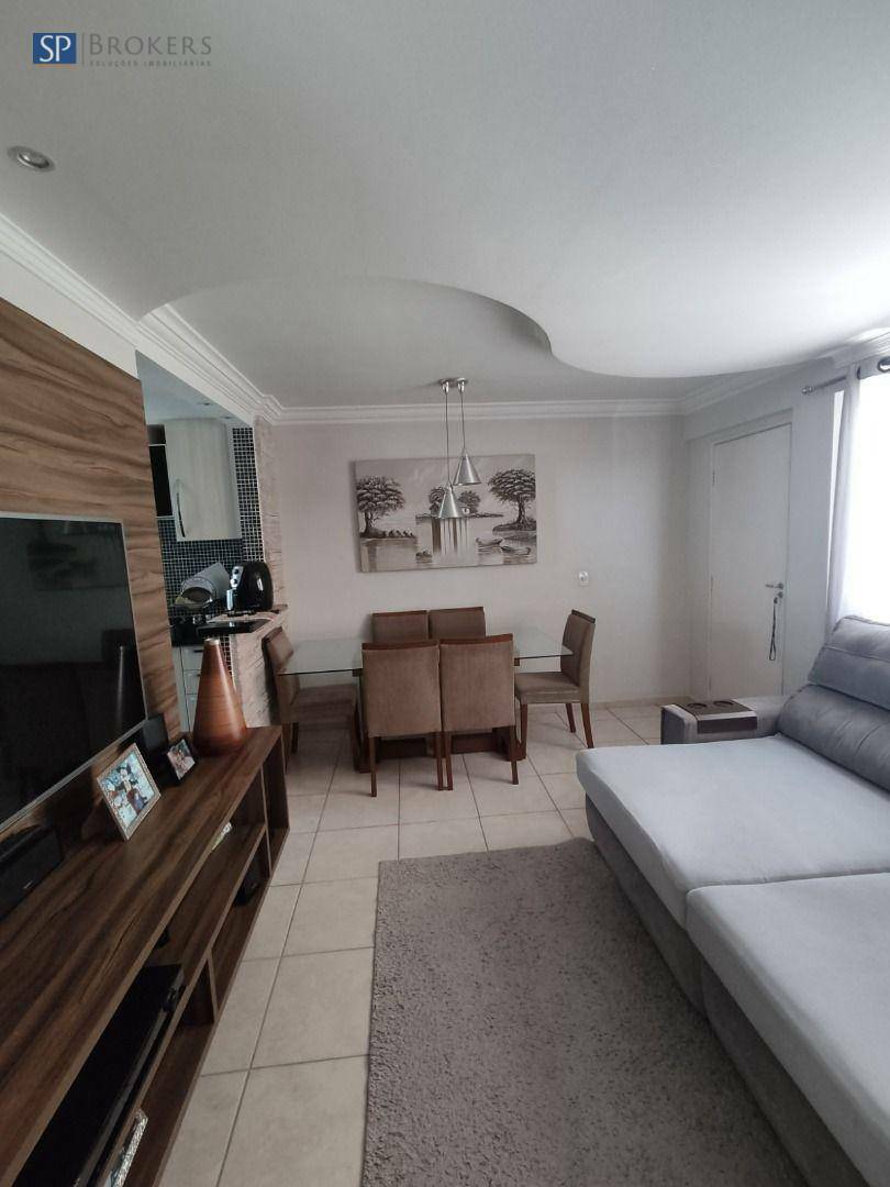 Apartamento à venda com 3 quartos, 64m² - Foto 2