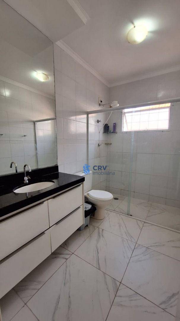 Casa à venda com 4 quartos, 140m² - Foto 1