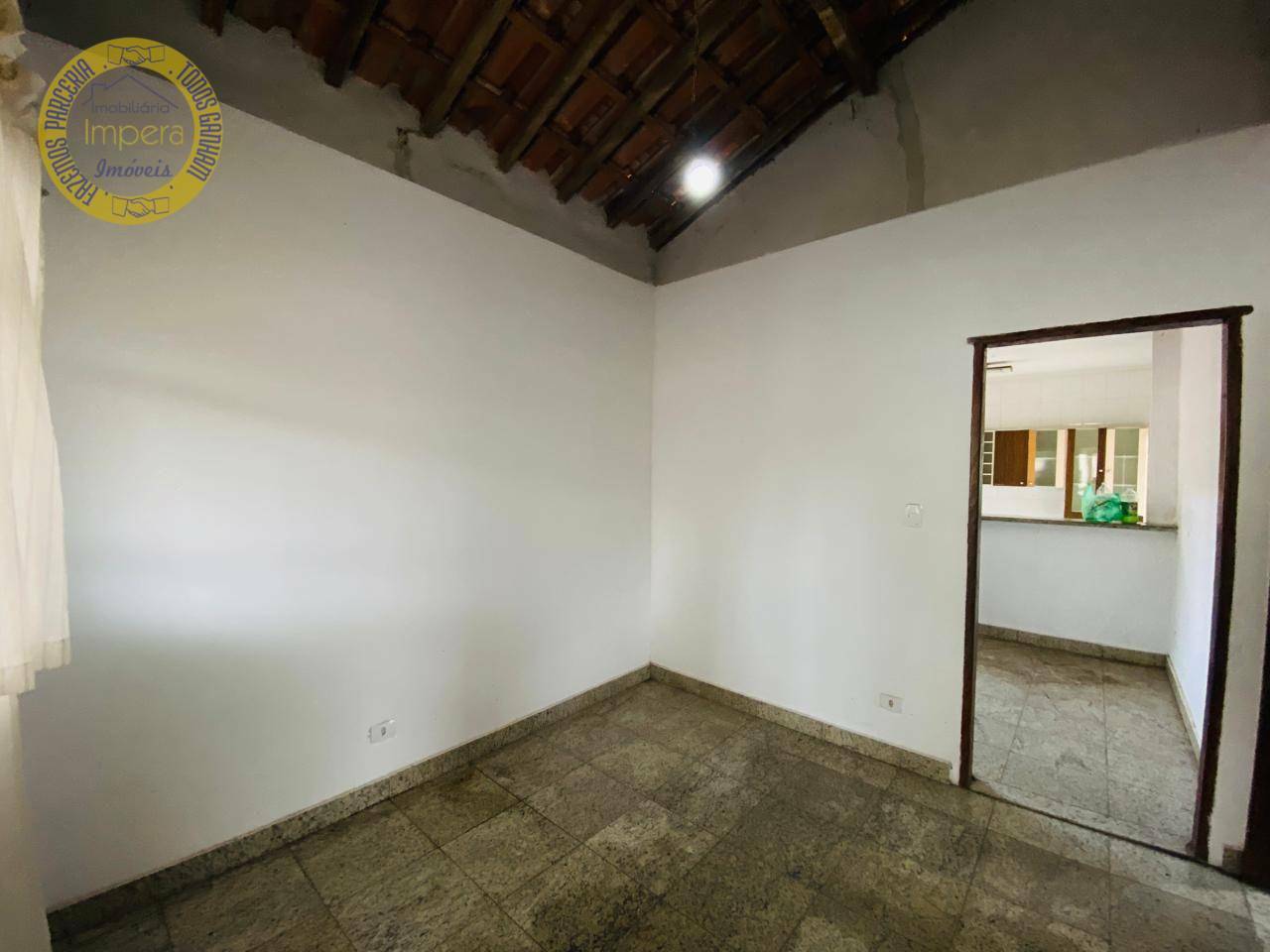 Casa à venda com 2 quartos, 103m² - Foto 5