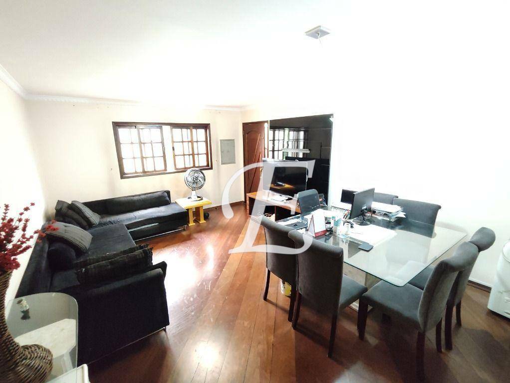 Sobrado à venda com 3 quartos, 205m² - Foto 1