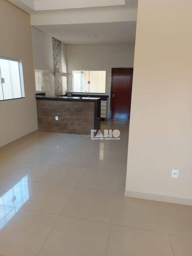 Casa à venda com 3 quartos, 120m² - Foto 7
