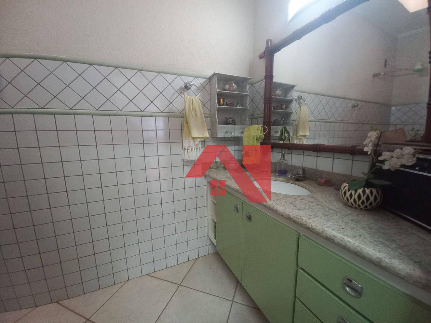 Sobrado à venda com 3 quartos, 380m² - Foto 2